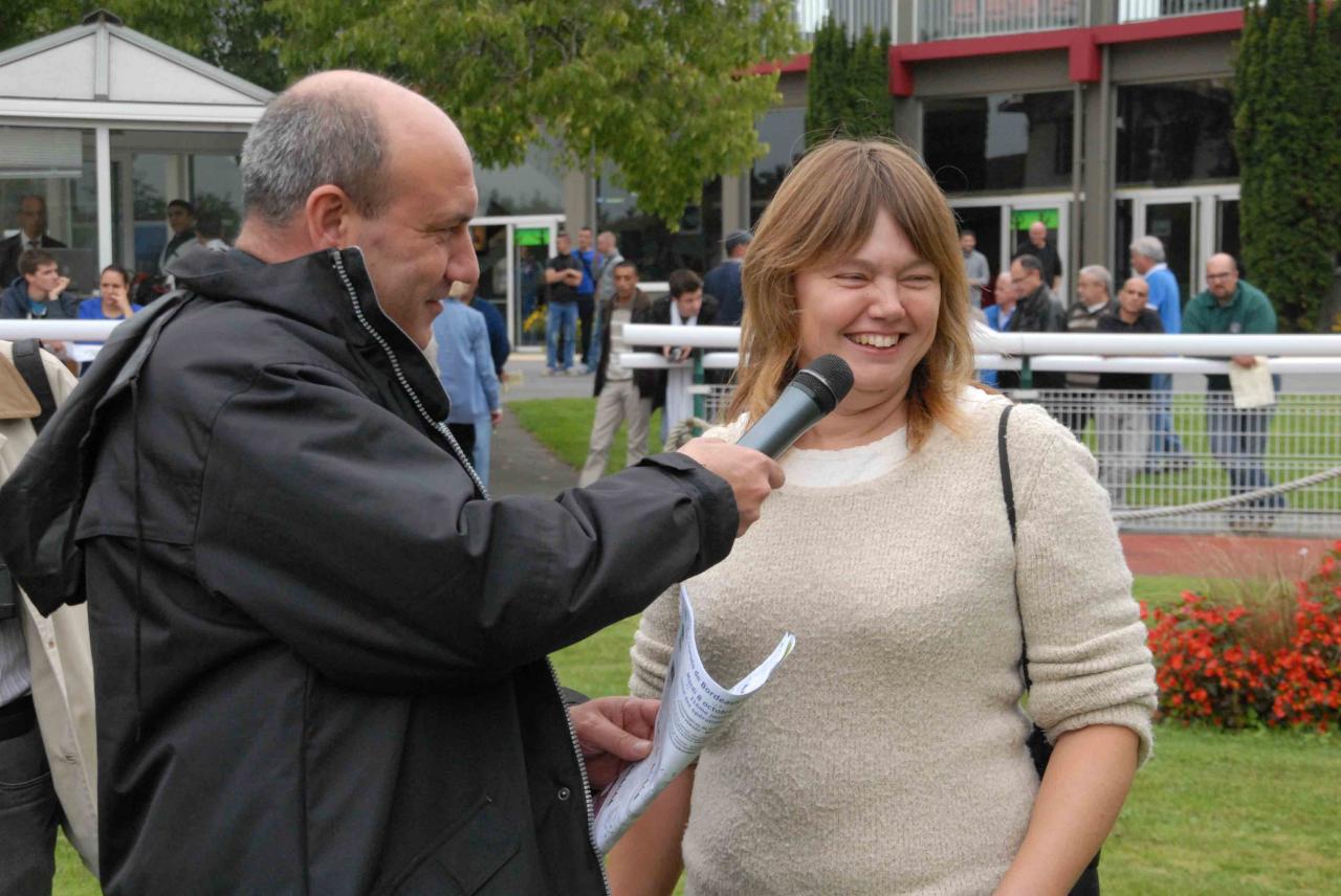131008 Le Bouscat Karine interview hippodrome