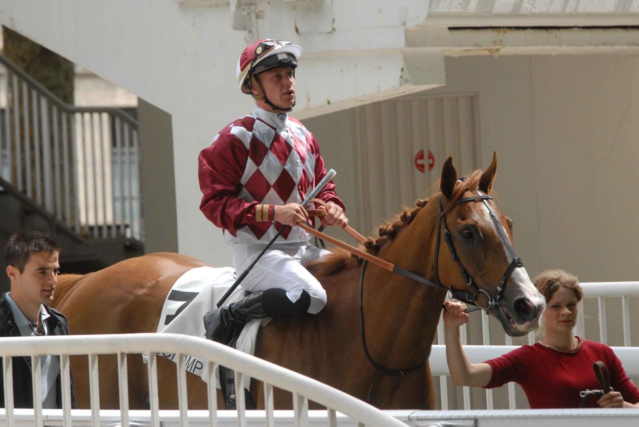 150618 Quai aux Fleurs Longchamp, course D